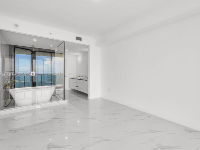 Продажа квартиры #1806 - фото 7444598