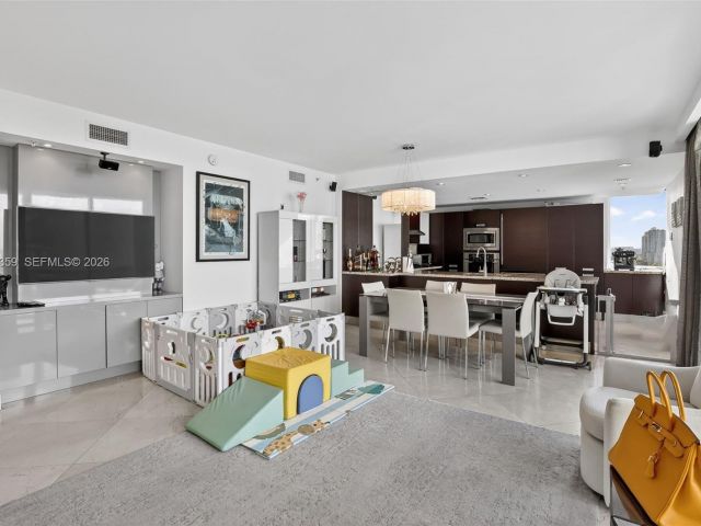 Продажа квартиры #1012 - фото 7505374