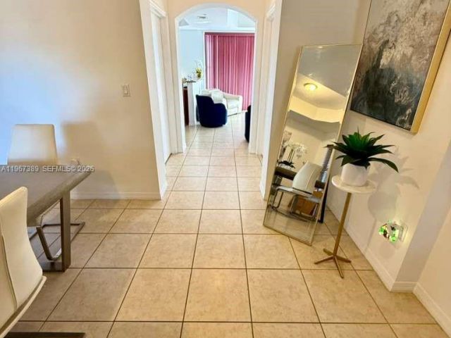 Дом в аренду по адресу 14304 SW 11th St 1102 - фото 7442677