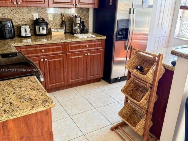 Дом в аренду по адресу 14304 SW 11th St 1102 - фото 7442680