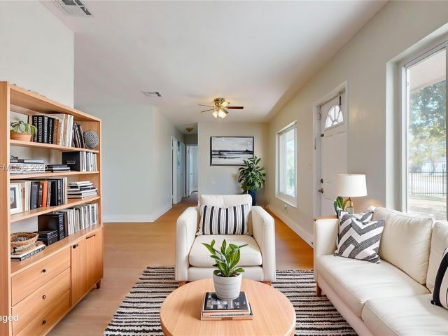 Продажа дома по адресу 15264 SW 102nd Ct - фото 7521406