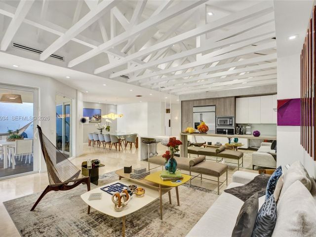 Продажа дома по адресу 1662 Diplomat Dr - фото 7444877