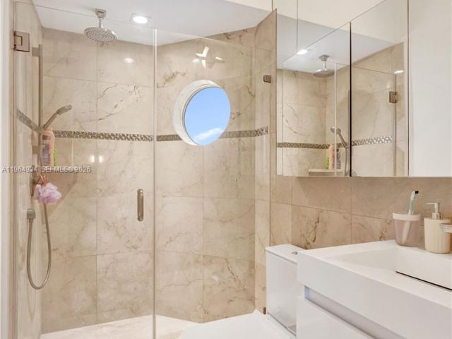 Продажа дома по адресу 1662 Diplomat Dr - фото 7444885