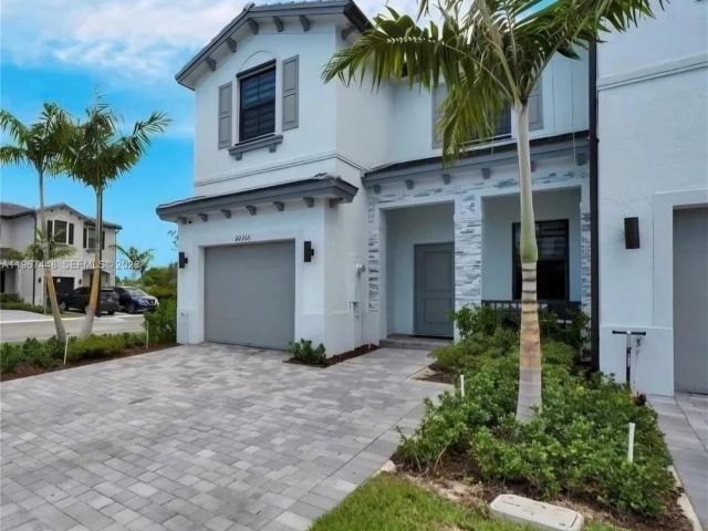 Продажа дома по адресу 20366 NW 4th Path - фото 7443318