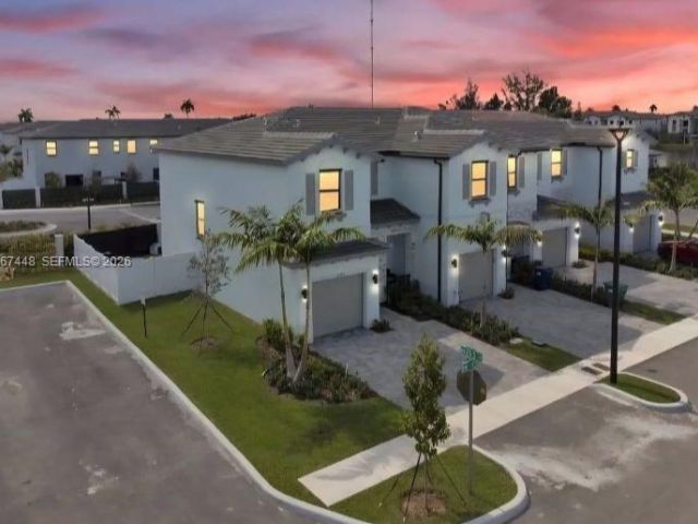 Продажа дома по адресу 20366 NW 4th Path - фото 7443331