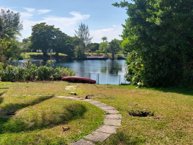 Продажа дома по адресу 19710 NE 23rd Ave - фото 7441867