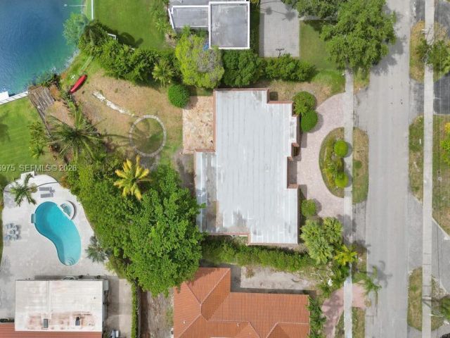 Продажа дома по адресу 19710 NE 23rd Ave - фото 7441872