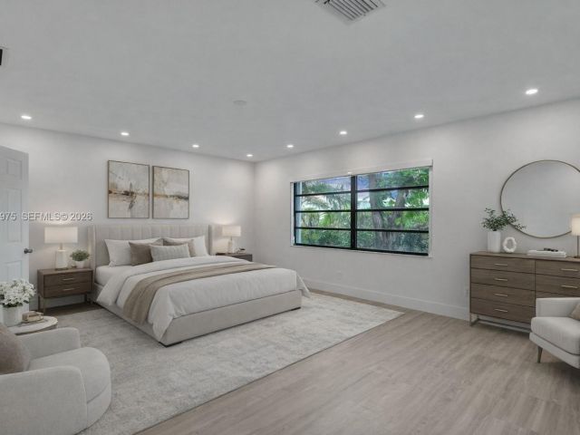 Продажа дома по адресу 19710 NE 23rd Ave - фото 7441878