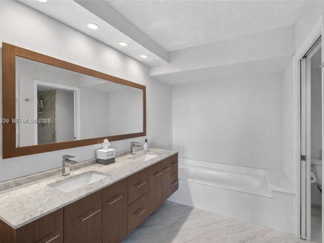 Продажа квартиры #2202 - фото 7515800