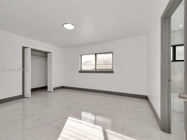 Продажа дома по адресу 2221 Charleston St - фото 7443772