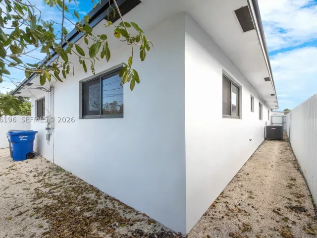 Продажа дома по адресу 2221 Charleston St - фото 9367018