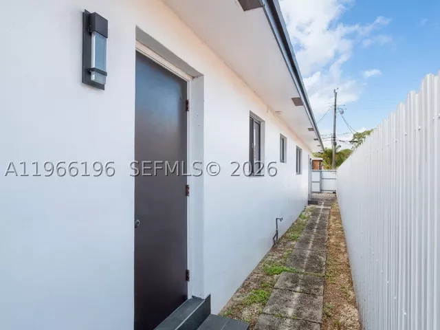 Продажа дома по адресу 2221 Charleston St - фото 9367019