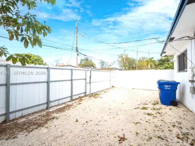 Продажа дома по адресу 2221 Charleston St - фото 9367021