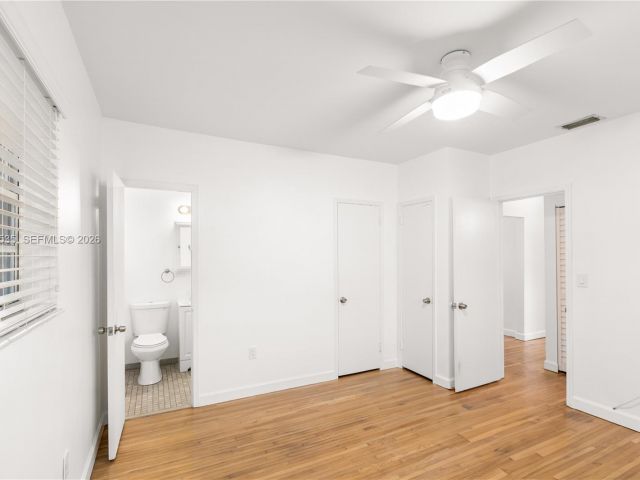 Продажа дома по адресу 4487 SW 15th Ter - фото 7537134