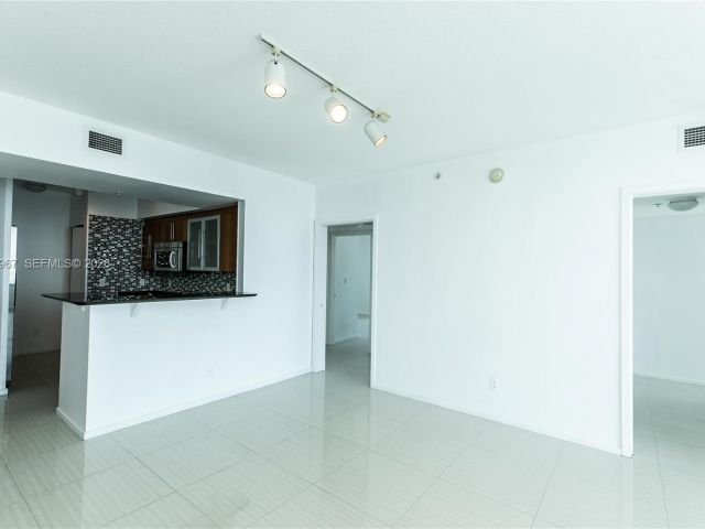 Квартира в аренду номер2726 - фото 7447520