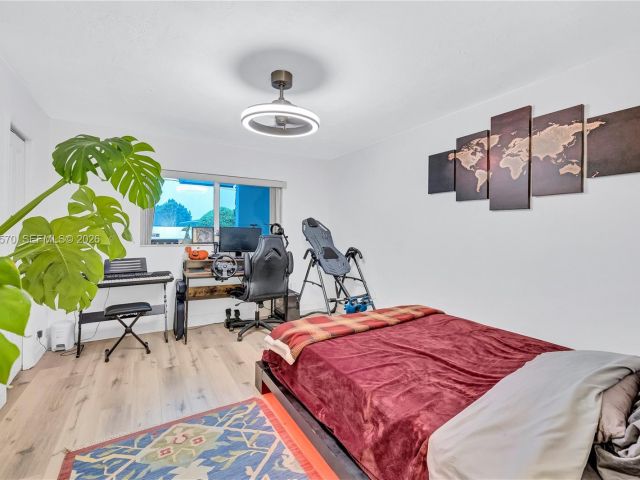 Продажа дома по адресу 3211 Calle Largo Dr - фото 7445755