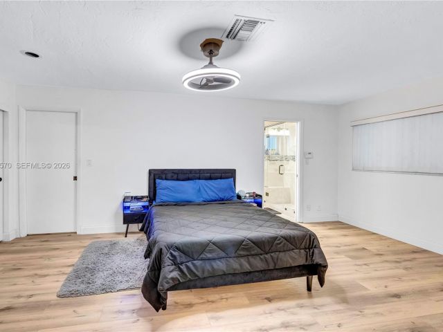 Продажа дома по адресу 3211 Calle Largo Dr - фото 7445758