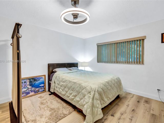 Продажа дома по адресу 3211 Calle Largo Dr - фото 7445768