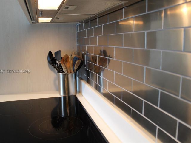 Продажа квартиры #2705 - фото 7447872