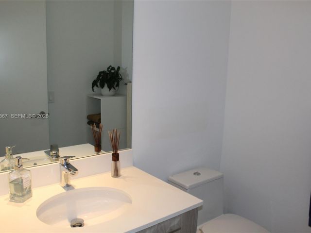 Продажа квартиры #2705 - фото 7447885