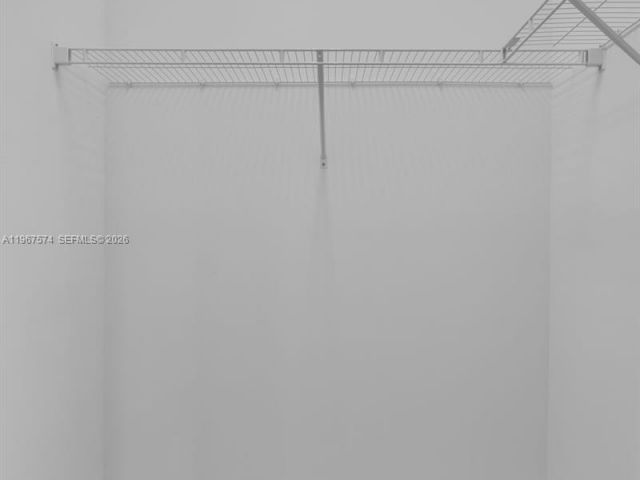 Дом в аренду по адресу 1595 Evergreen Ter - фото 7473906