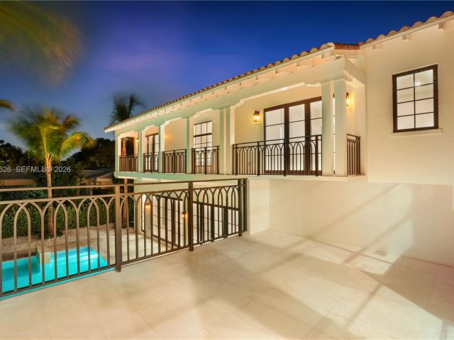 Продажа дома по адресу 1514 Consolata Ave - фото 7471298