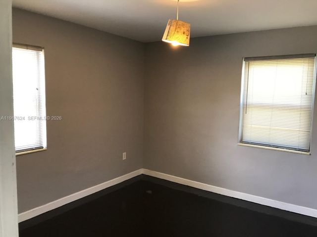 Продажа дома по адресу 320 NW 132nd St - фото 7475019