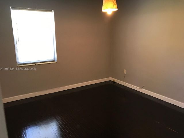 Продажа дома по адресу 320 NW 132nd St - фото 7475021