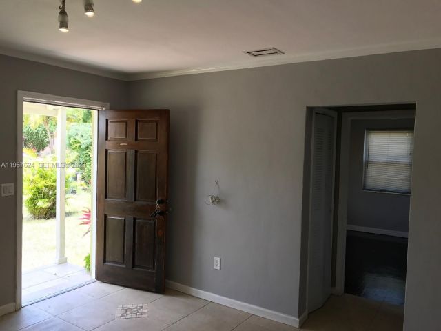 Продажа дома по адресу 320 NW 132nd St - фото 7475022