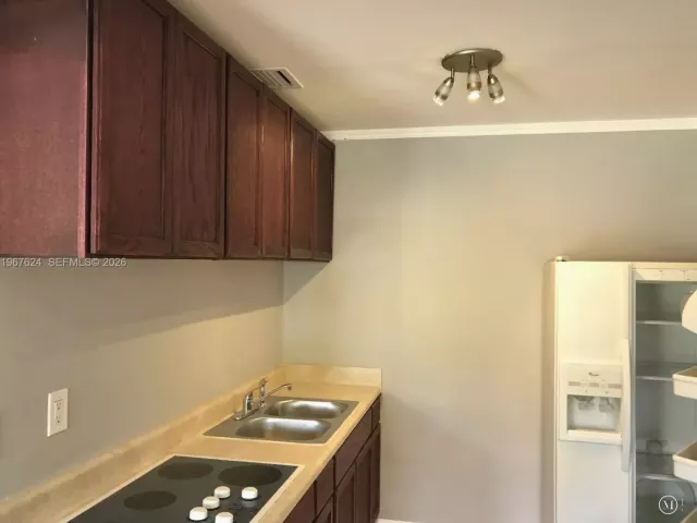 Продажа дома по адресу 320 NW 132nd St - фото 7475018