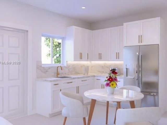 Продажа дома по адресу 5611 NW 77th Ct - фото 7481792