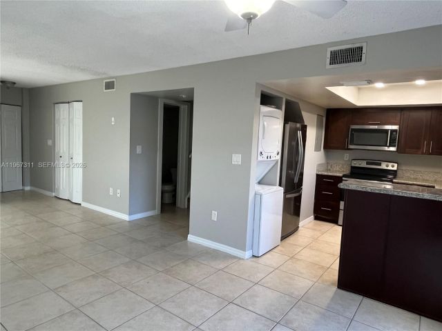 Дом в аренду по адресу 5150 Lake Loop Rd - фото 7451043