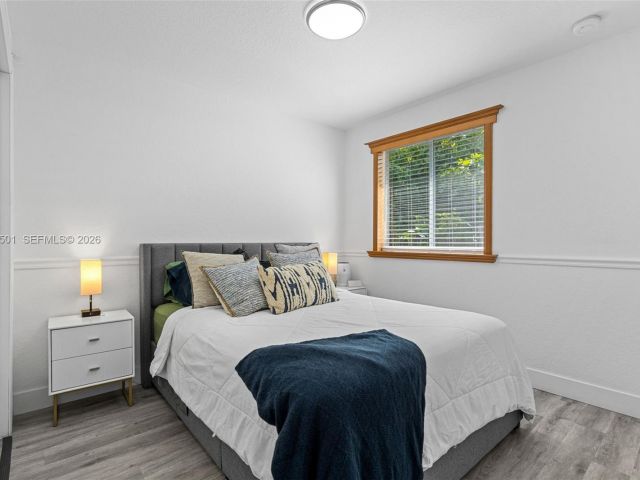 Дом в аренду по адресу 5725 NW 114th Path 114 - фото 7445822