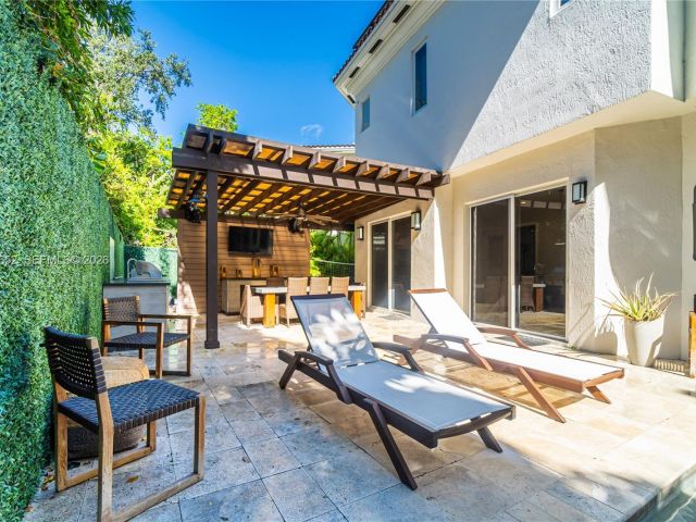 Продажа дома по адресу 2752 Brickell Ct - фото 7445587