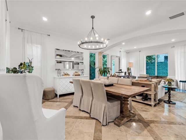 Продажа дома по адресу 2752 Brickell Ct - фото 7445595