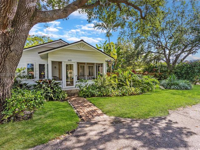 Дом в аренду по адресу 665 NE 120th St - фото 7483914