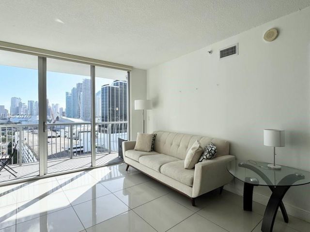 Квартира в аренду номер1810 - фото 7447758