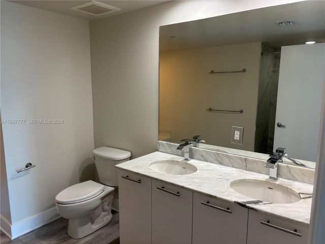 Квартира в аренду номер2007 - фото 7461372