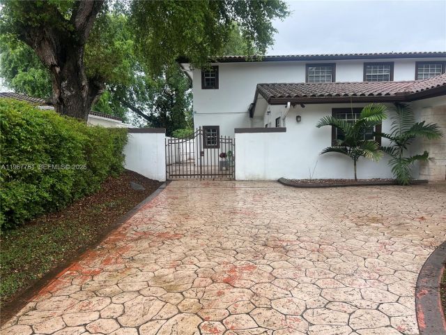 Продажа дома по адресу 6284 SW 26th St - фото 7493731