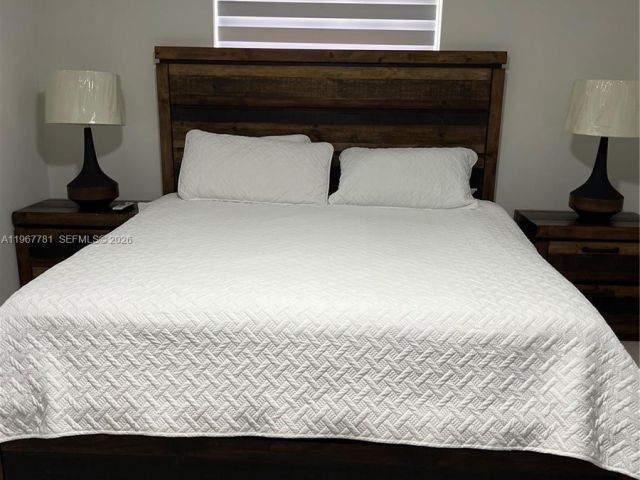 Продажа дома по адресу 6284 SW 26th St - фото 7493741