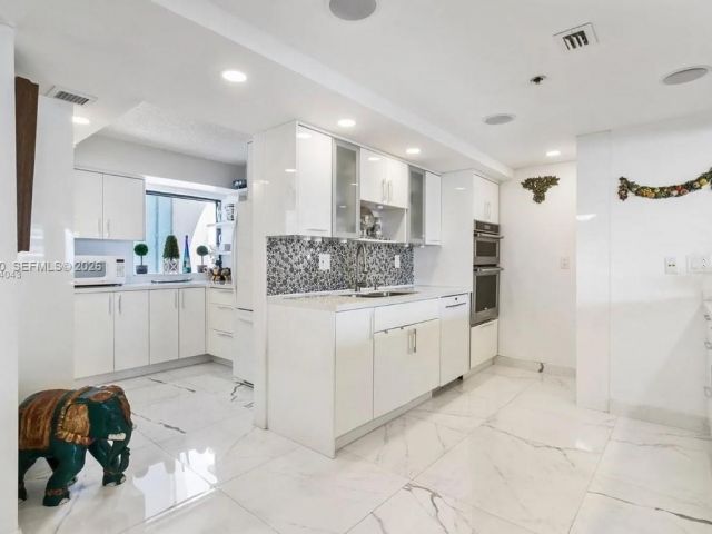 Продажа квартиры #A-3451 - фото 7448100