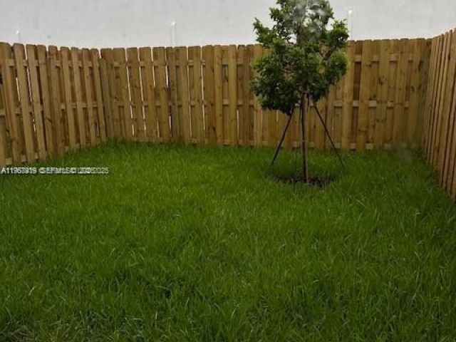 Продажа дома по адресу 12220 NW 23rd Ct 12220 - фото 7446075