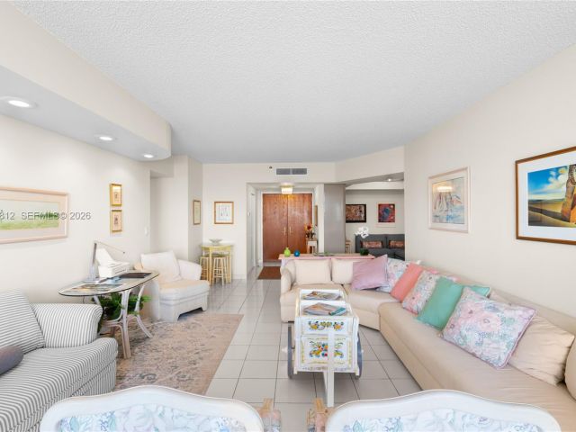 Продажа квартиры #403 - фото 7448667