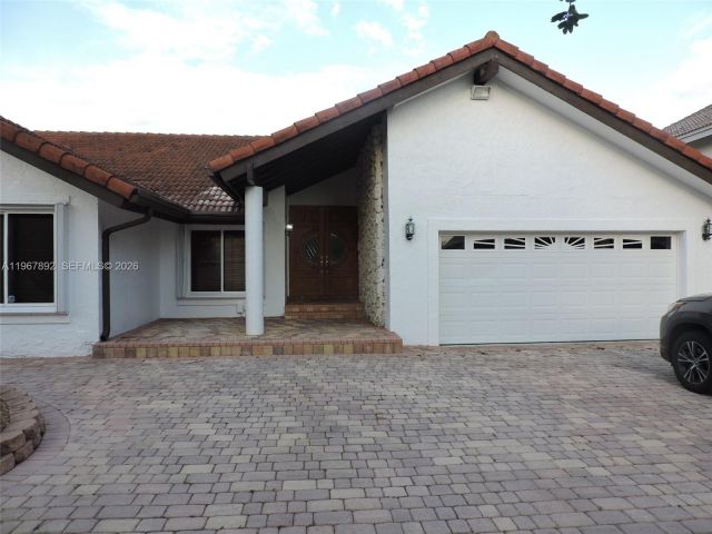 Дом в аренду по адресу 10753 SW 142nd Ct 0 - фото 7449423