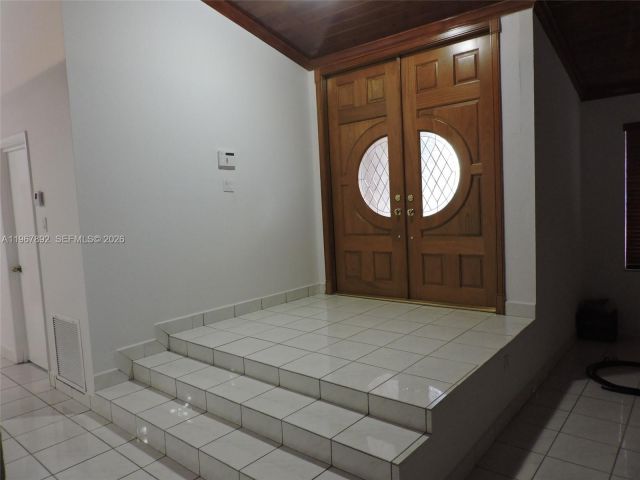 Дом в аренду по адресу 10753 SW 142nd Ct 0 - фото 7449428