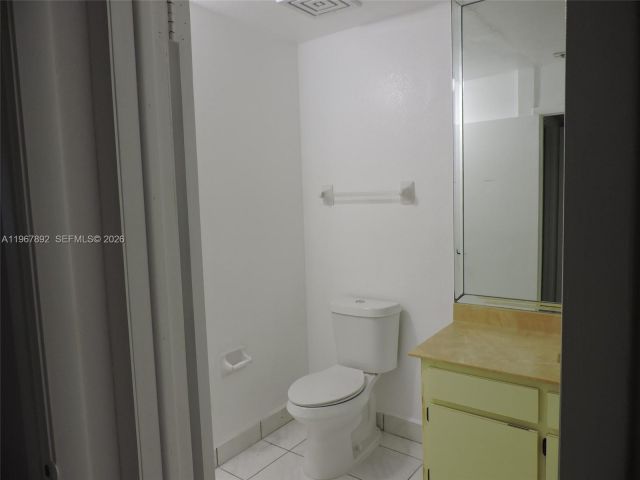 Дом в аренду по адресу 10753 SW 142nd Ct 0 - фото 7449431