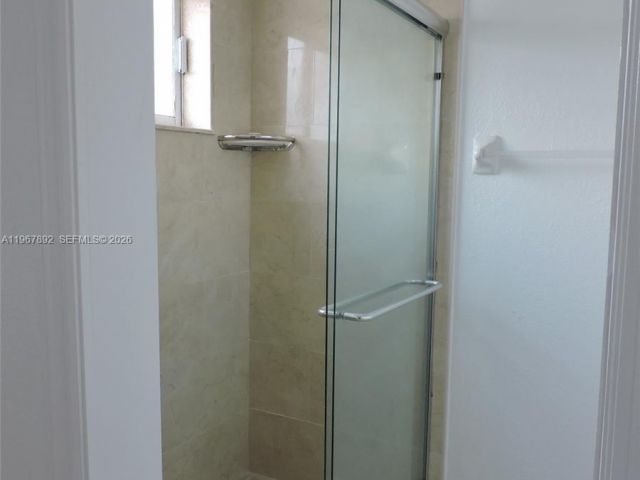 Дом в аренду по адресу 10753 SW 142nd Ct 0 - фото 7449436