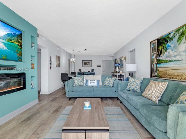 Продажа квартиры #1122 - фото 7466589