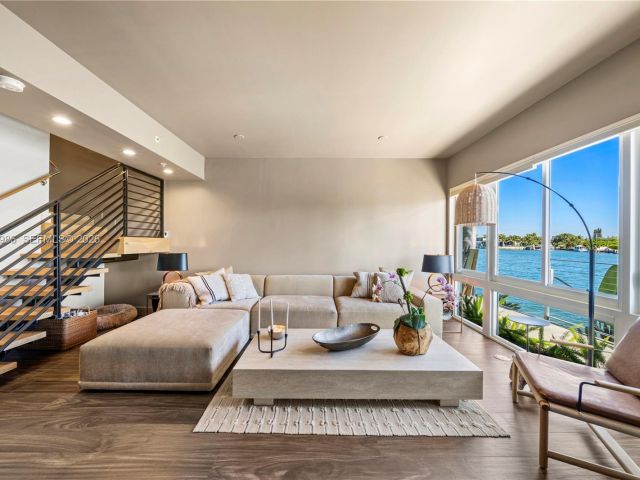 Продажа дома по адресу 95 N Shore Dr - фото 7468317