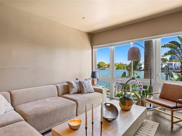 Продажа дома по адресу 95 N Shore Dr - фото 7468319